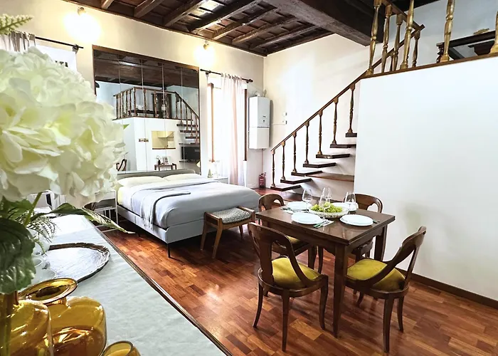 Апартаменты Casa Lovera In Vaticano - Elegant Charming Historic Рим
